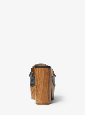 Sandalia Scarlett de piel con plataforma y talón descubierto in NEGRO | Michael Kors