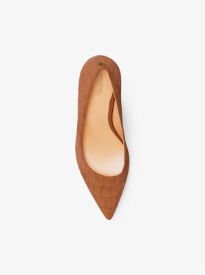 Zapato de sal&oacute;n Alina Flex de ante con motivo de cocodrilo en relieve