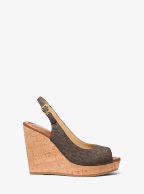 Sandalia Rosie con logotipo y cu&ntilde;a