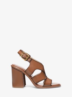 Sandaal Raven van gepolijst leer met blokhak in LUGGAGE | Michael Kors