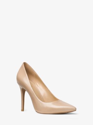 claire pump michael kors