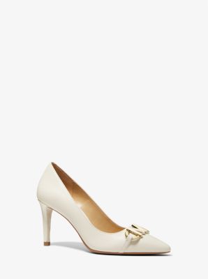 Izzy Flex Logo Embellished Leather Pump