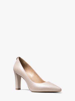 abbi flex leather pump