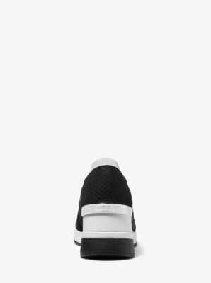 Geena Canvas Trainer