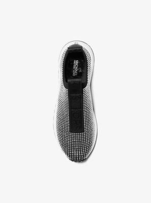 Adidas nmd cs2 primeknit hotsell black d96744