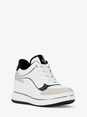 Sneaker Emmy aus Materialmix mit Keilabsatz