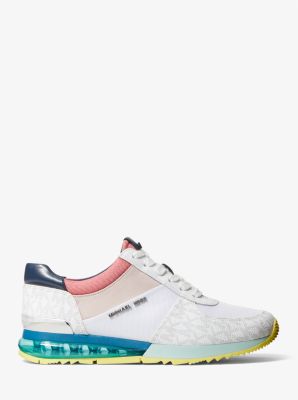 Allie Extreme Mixed-Media Trainer