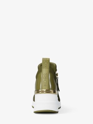 Willis Stretch Knit Trainer