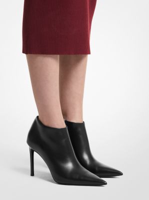 Yasmine Leather Boot | Michael Kors