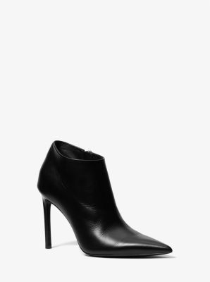 Yasmine Leather Boot | Michael Kors