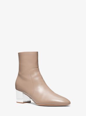 Gloria Leather Boot