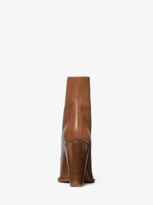 Radcliffe Leather Boot in LUGGAGE | Michael Kors