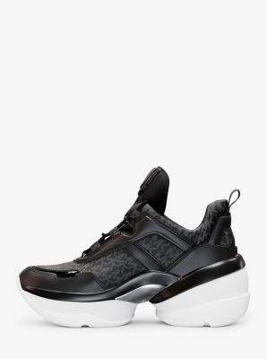 Olympia Signature Logo Trainer
