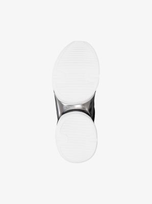 Olympia Signature Logo Trainer