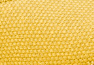 DAISY YELLOW