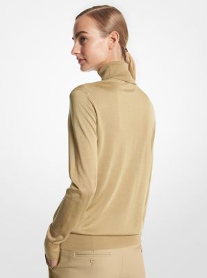 Joan Featherweight Silk Turtleneck Sweater in DUNE | Michael Kors
