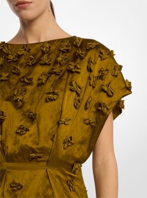 Vestido recto con estampado floral bordado a mano en satén duquesa arrugado image number 2