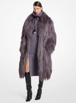 Abrigo con cuello chal de piel de oveja de pelo largo