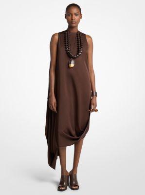 Vestido tipo vela en sat&eacute;n t&eacute;cnico drapeado