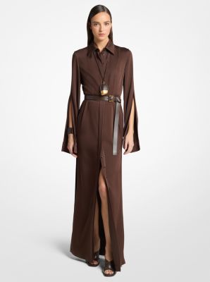 Vestido camisero con mangas con abertura en sat&eacute;n t&eacute;cnico