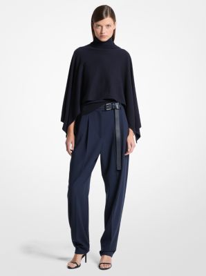 Top tipo caftán drapeado de cachemira con cuello de tortuga