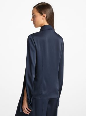 Blusa de satén con mangas con aberturas