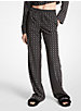 Pantalon de pyjama en crêpe froissé à imprimé de médaillons et à clous image number 0