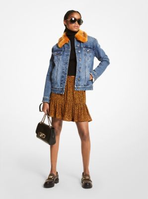 Fur denim hot sale jacket outfit