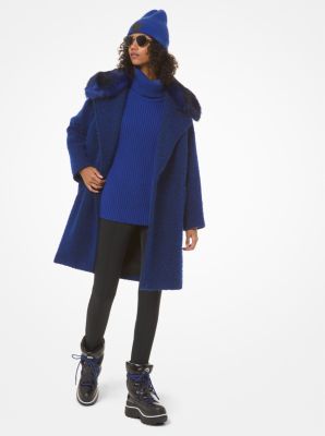 blue fur collar