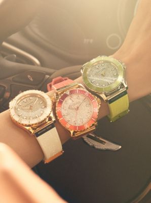 Montre pour femme en silicone et strass ERNEST rose tendre