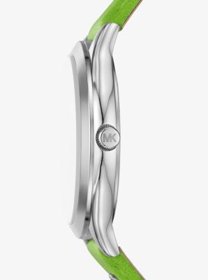 Montre Runway mince argentée à bracelet en cuir image number 1