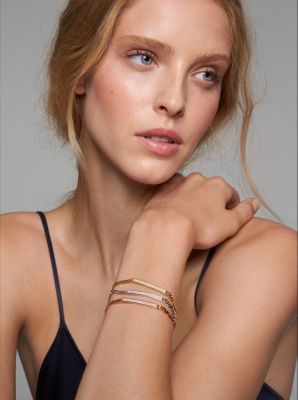 Precious Metal-Plated Sterling Silver Pav&eacute; Plaque Curb Link Bracelet in GOLD | Michael Kors