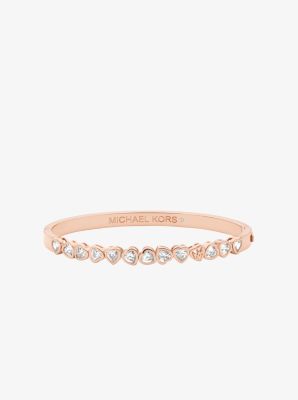 Pav&eacute; Heart Bangle