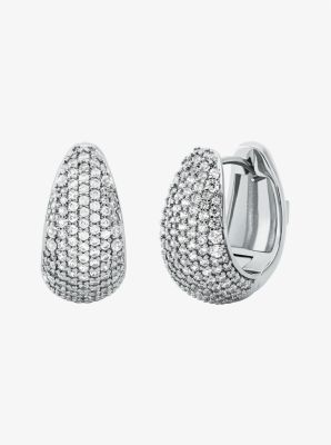 Pendientes huggie en forma de lágrima de latón chapado en metal precioso con pavé