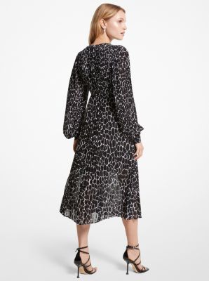 Vestido plisado de georgette con estampado animal image number 1