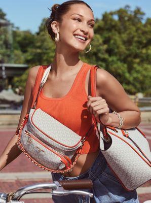 Camisole courte en viscose extensible c&ocirc;tel&eacute;e