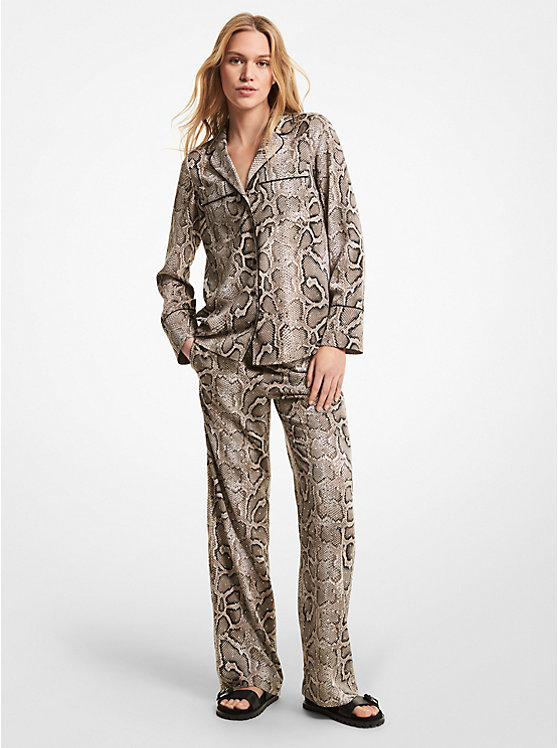 Pantalon de pyjama en crêpe de Chine froissé à imprimé serpent image number 0