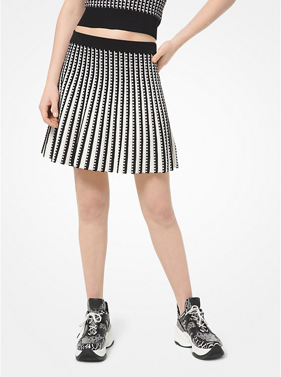Geometric Grid Stretch-Viscose Pleated Skirt image number 0